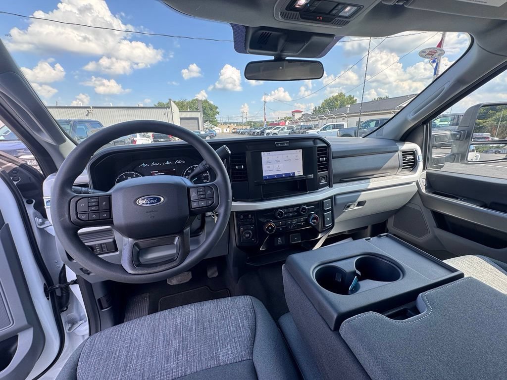 Used 2026 Ford F450 XLT w/ 360-Degree Camera Package AWD/4WD image 17