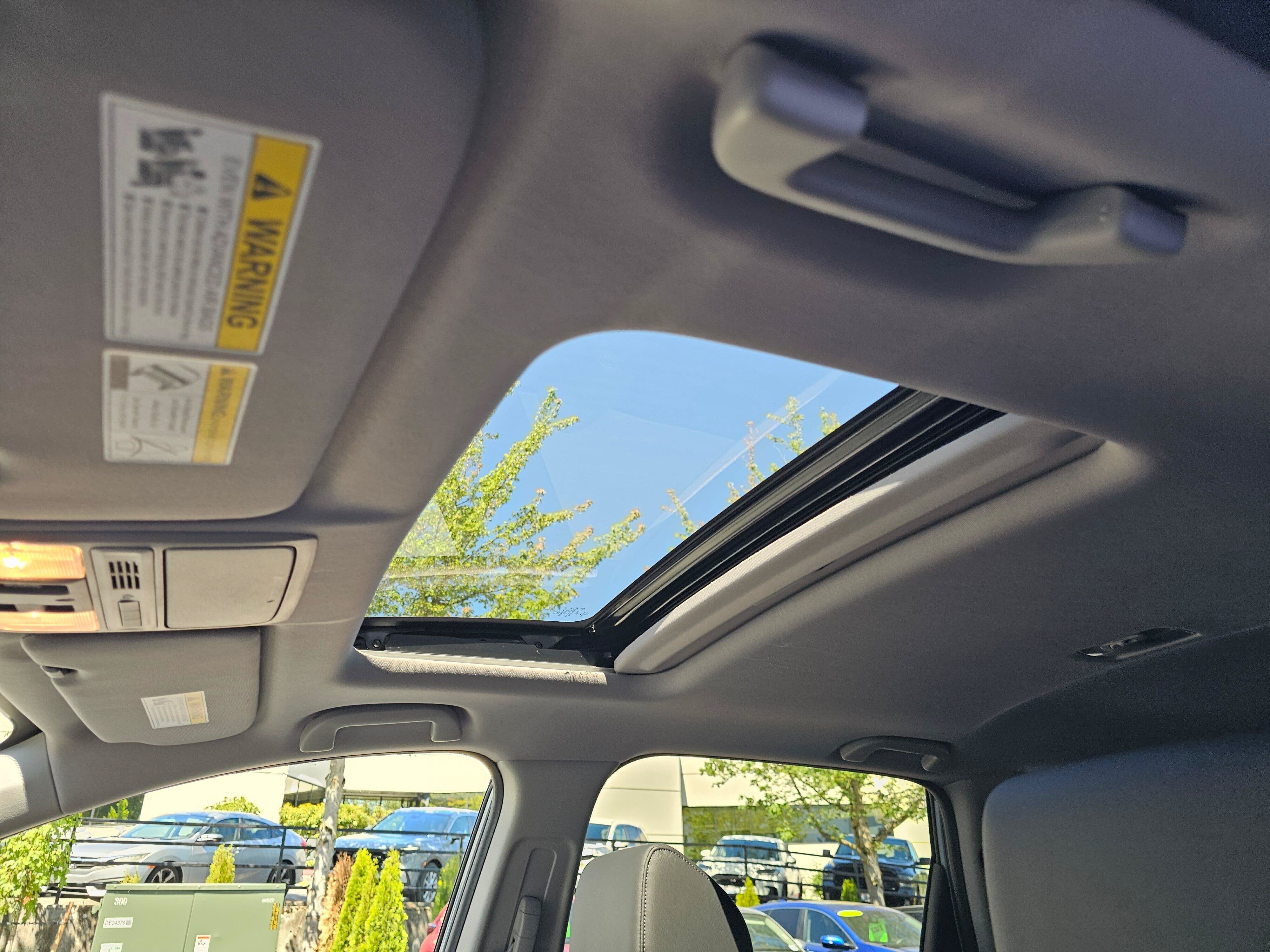 Used 2022 Honda CR-V Touring image 25
