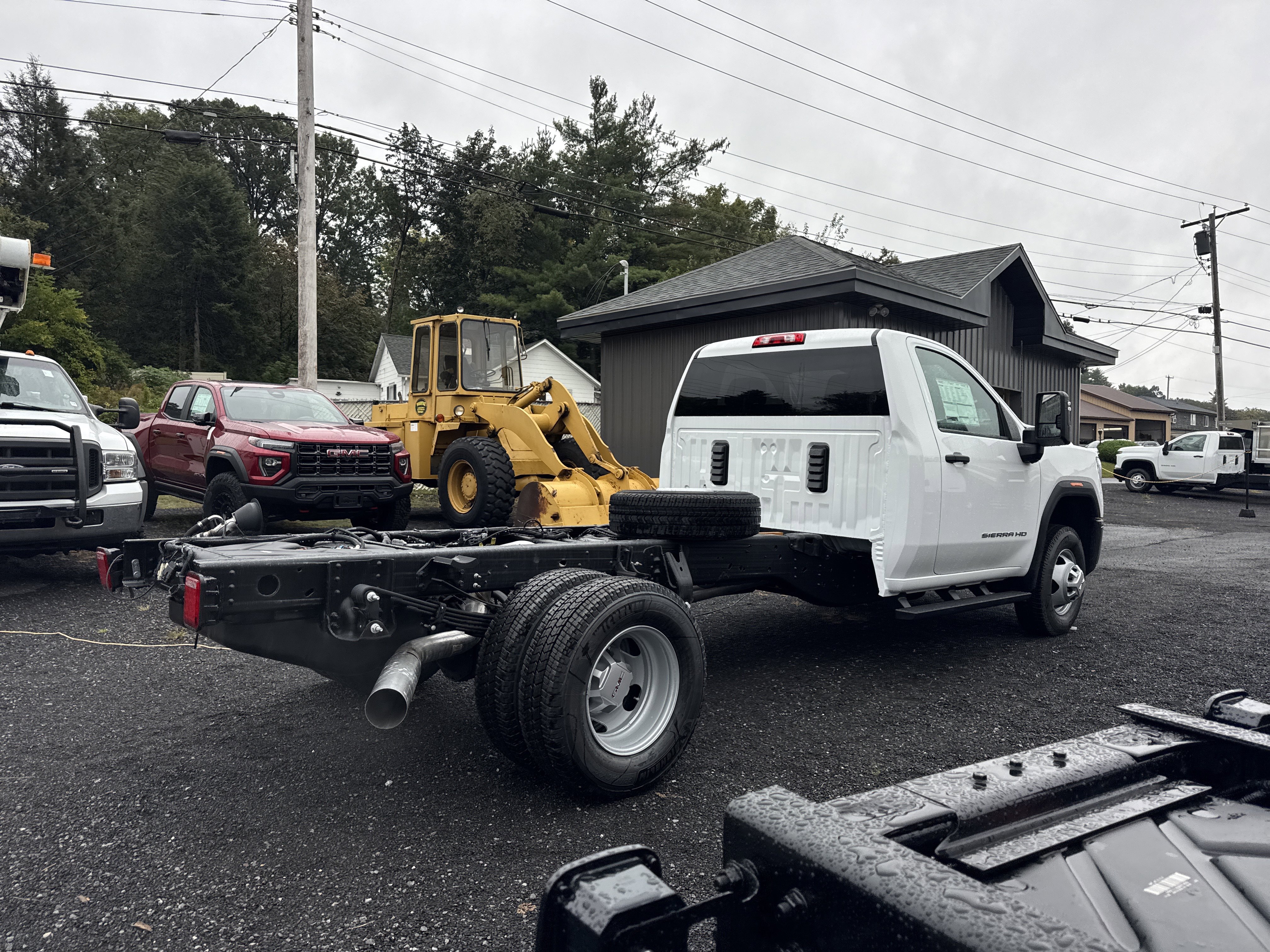New 2025 GMC Sierra 3500 Pro w/ Convenience Package image 6