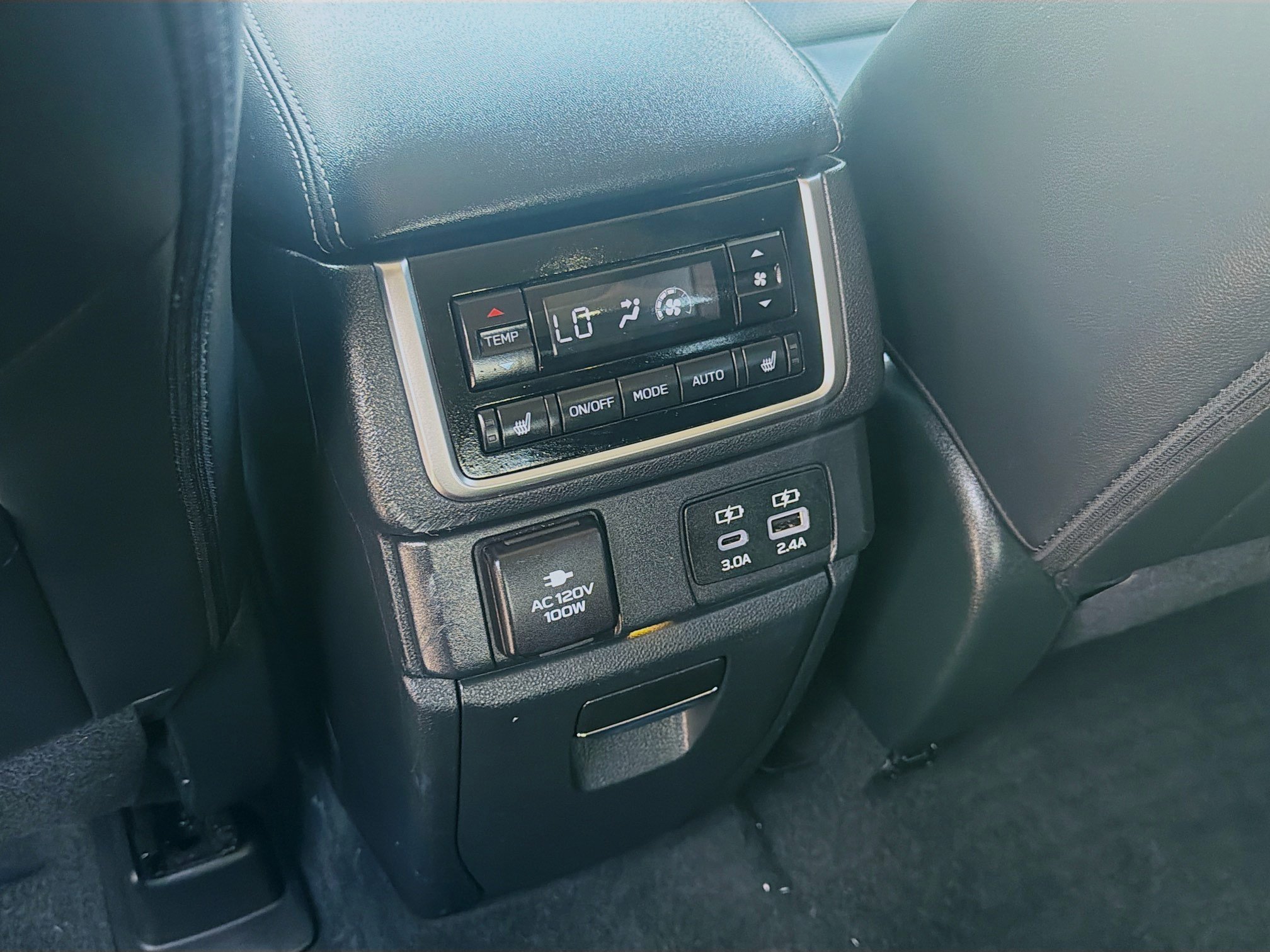 Used 2024 Subaru Ascent Touring AWD/4WD image 20
