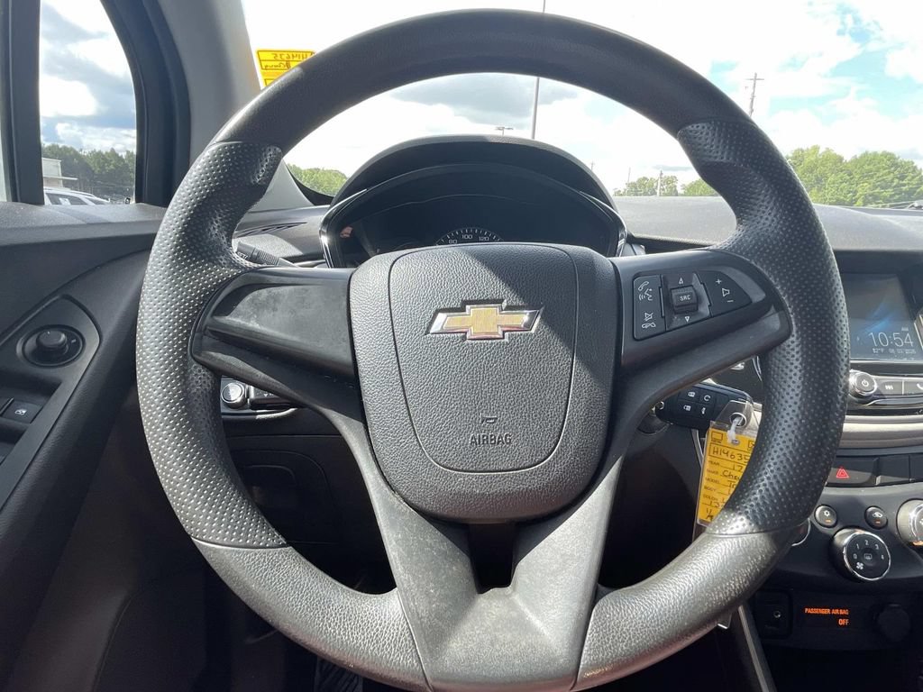 Used 2017 Chevrolet Trax LS FWD image 22