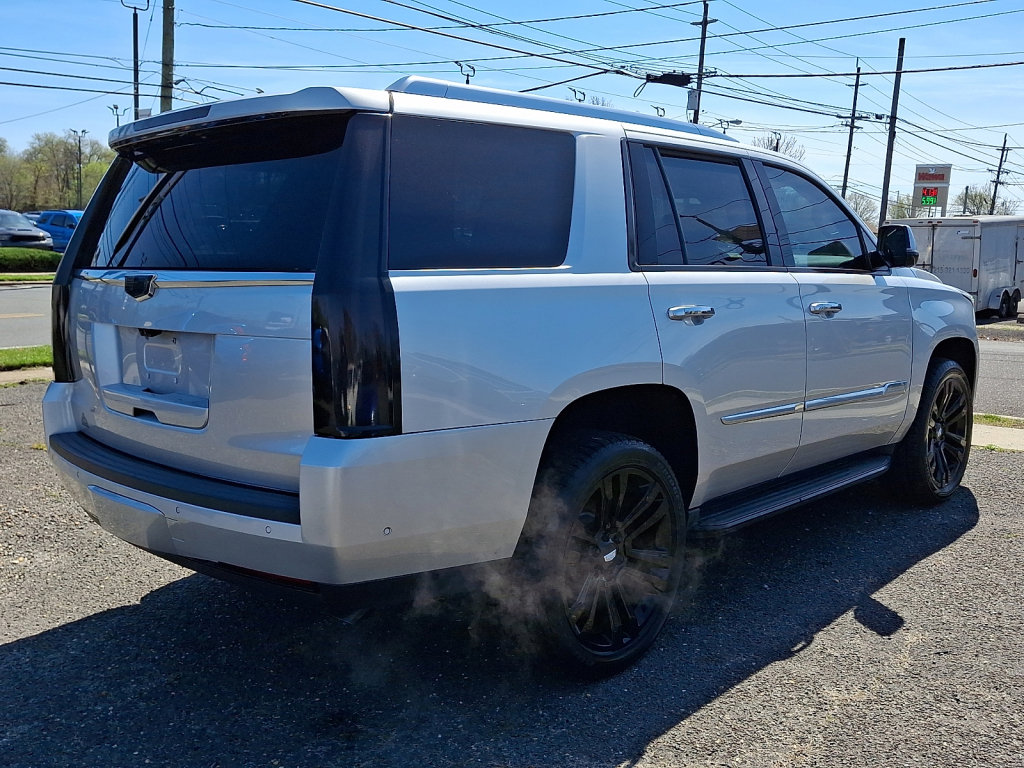 Used 2020 Cadillac Escalade Luxury AWD/4WD image 5