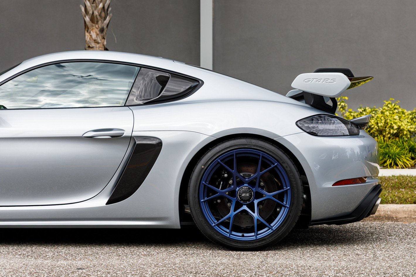 Used 2025 Porsche 718 Cayman GT4 RS image 18