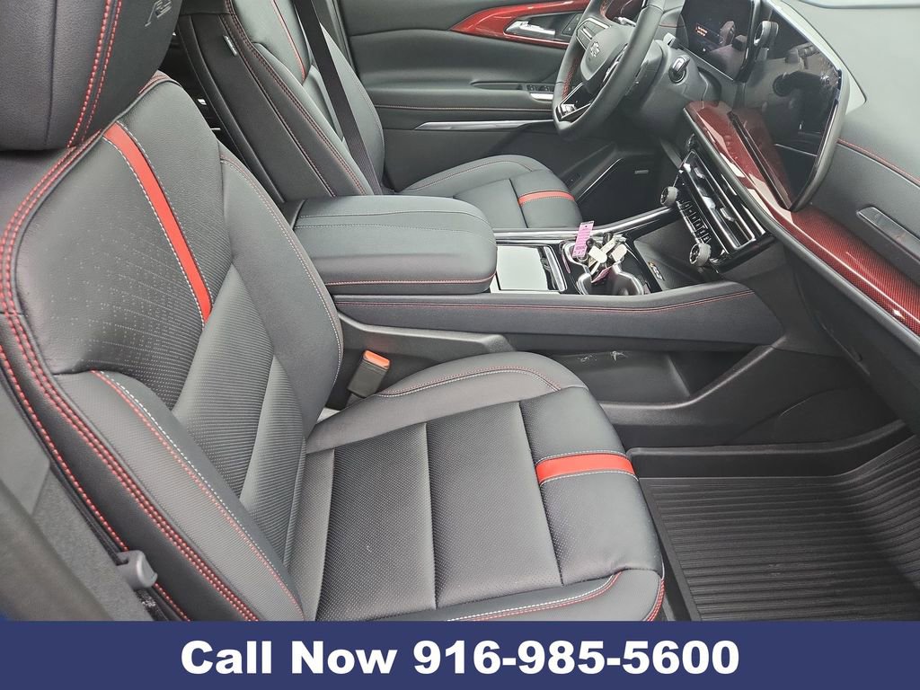 New 2026 Chevrolet Traverse RS w/ LPO, Floor Liner Package image 32