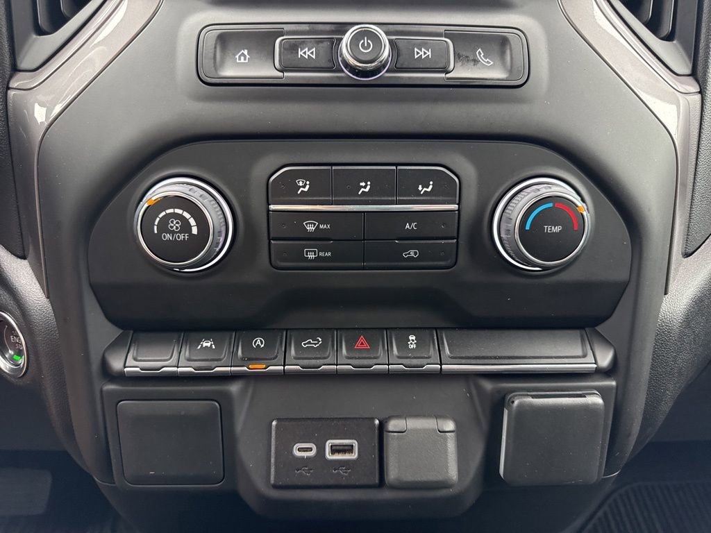 Used 2023 Chevrolet Silverado 1500 Custom image 18