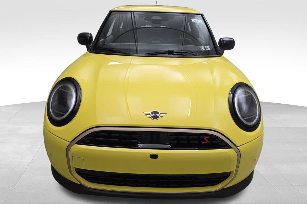 Certified 2025 MINI Cooper S image 4