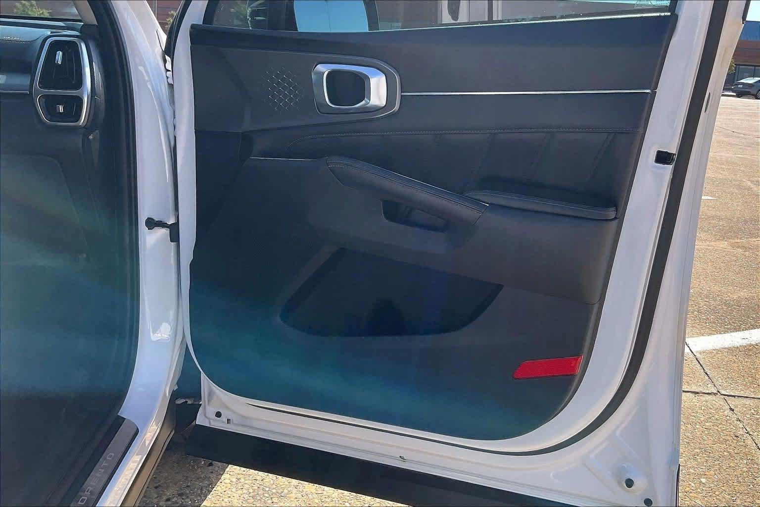 Certified 2022 Kia Sorento SX FWD image 26