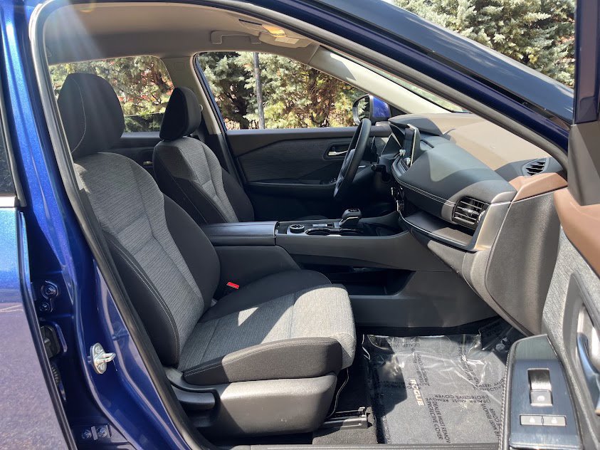 Used 2021 Nissan Rogue SV AWD/4WD image 36