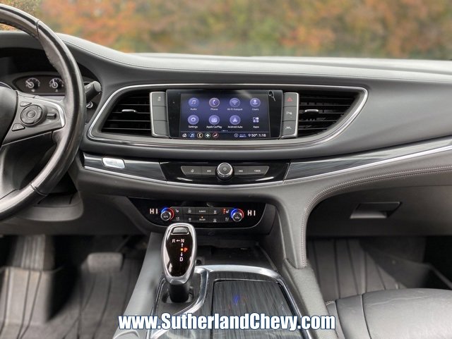 Used 2021 Buick Enclave Premium image 24