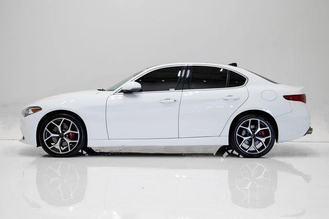 Used 2021 Alfa Romeo Giulia Ti w/ Active Assist 2 Package TI AWD/4WD image 26