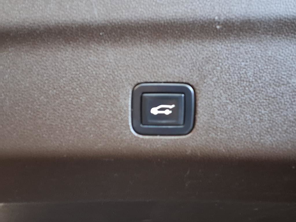 Used 2023 Chevrolet Tahoe LT image 21