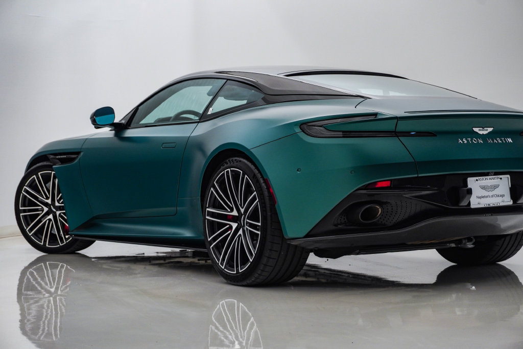 Used 2025 Aston Martin DB12 Coupe RWD image 9