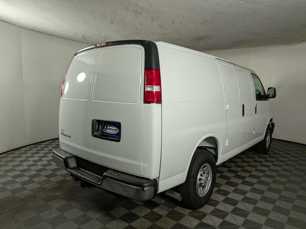 New 2026 Chevrolet Express 2500 w/ Driver Convenience Package RWD image 7