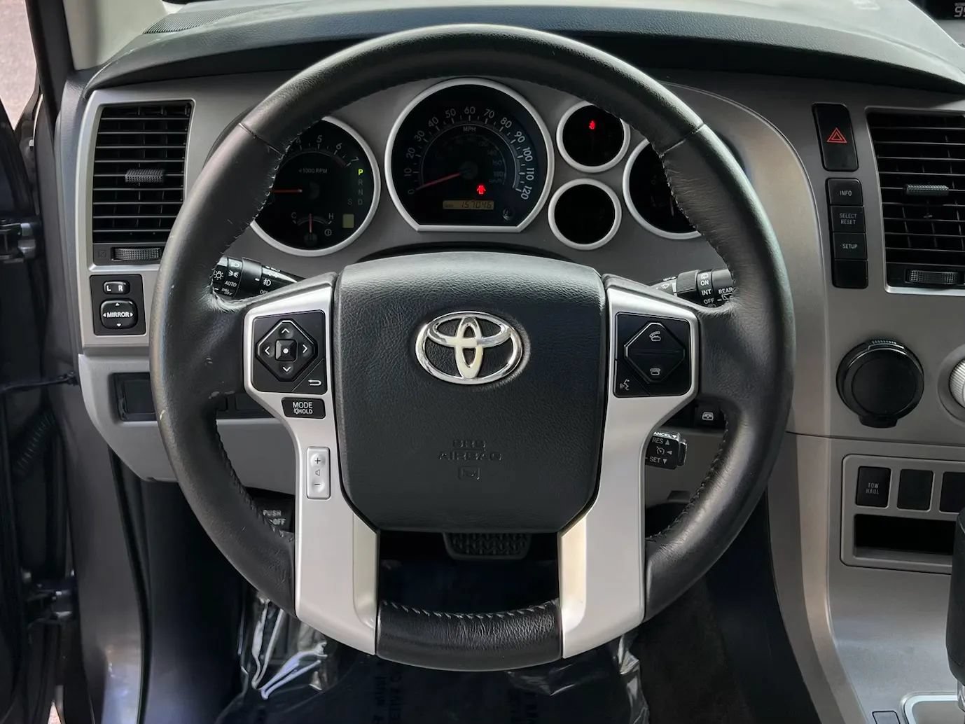 Used 2014 Toyota Sequoia SR5 RWD image 20
