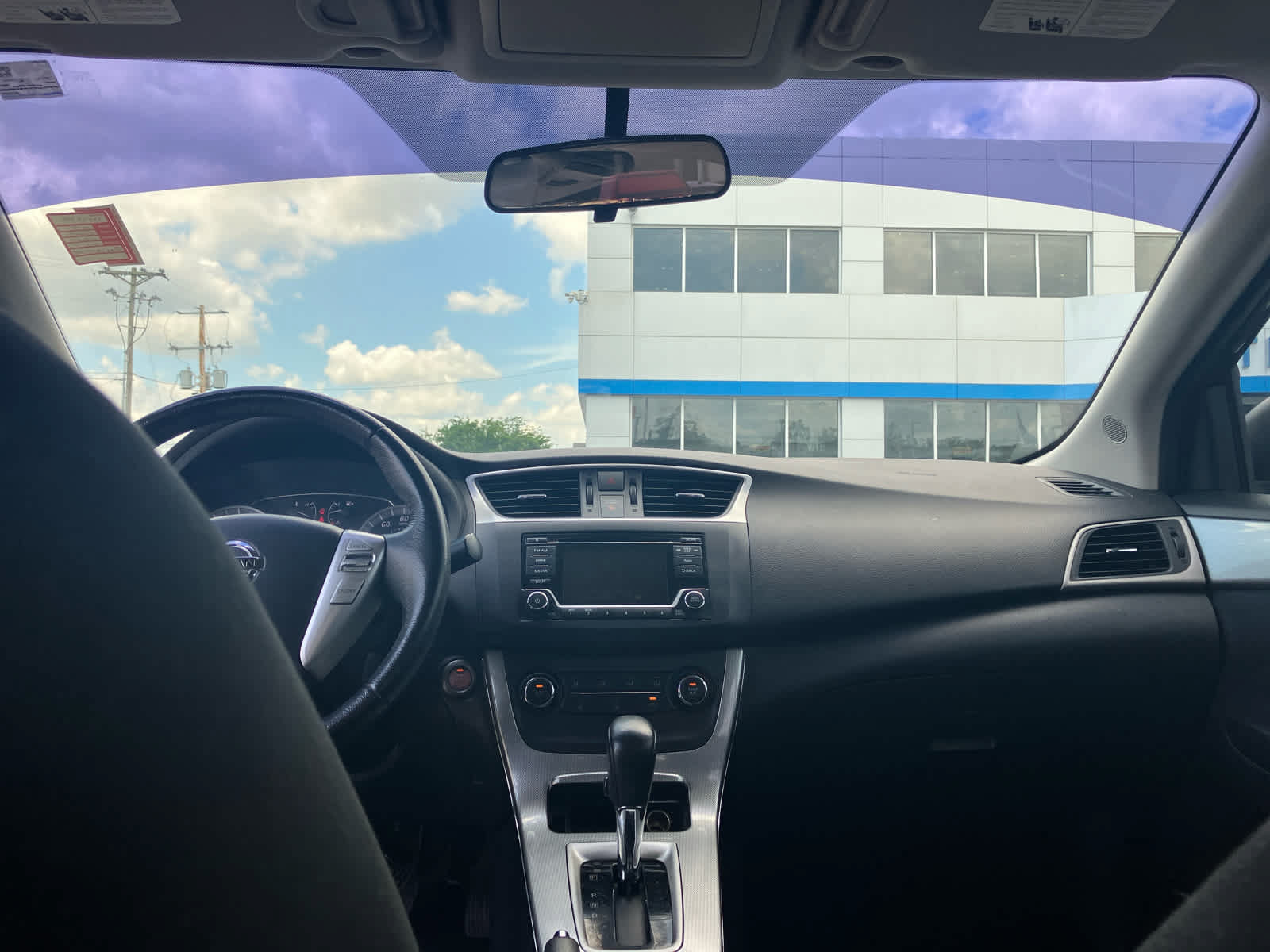 Used 2015 Nissan Sentra SR FWD image 24