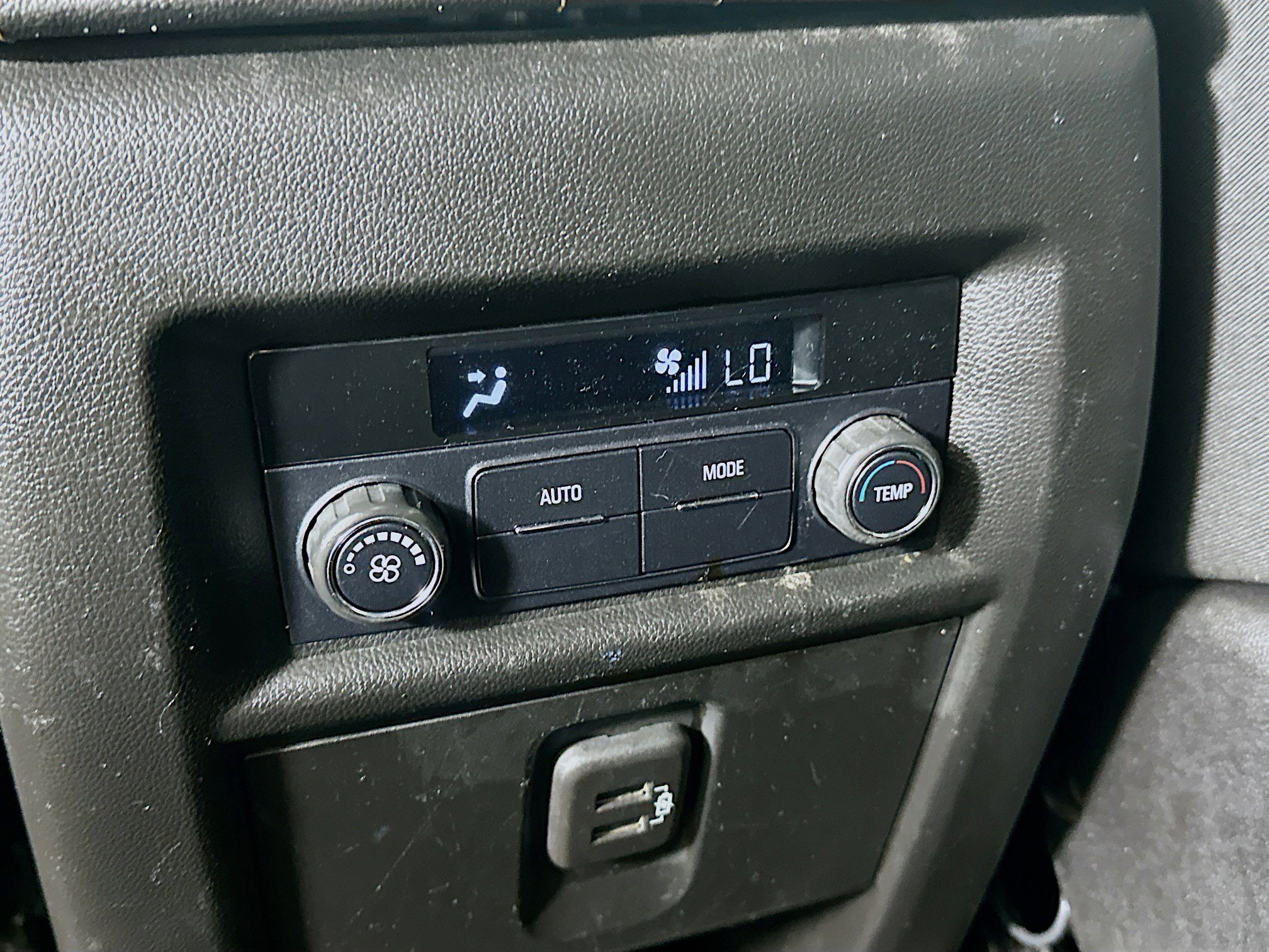 Used 2019 Chevrolet Traverse LS FWD image 25