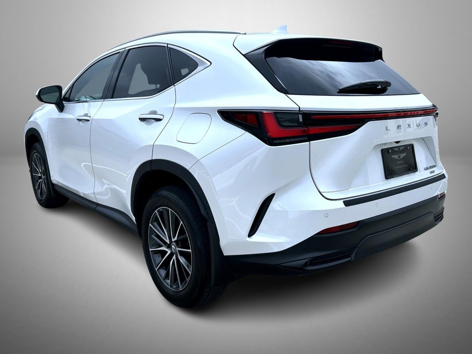 Used 2024 Lexus NX 350h AWD image 7