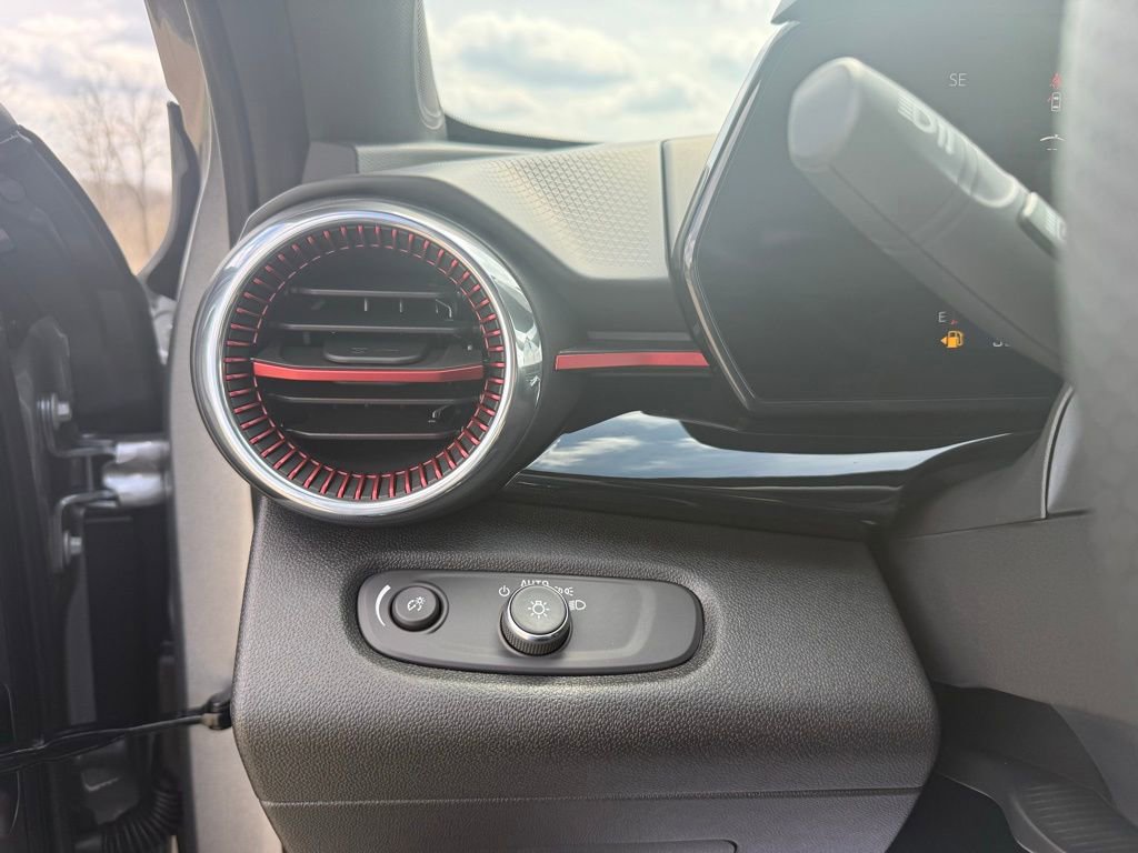 New 2026 Chevrolet Trax RS image 36