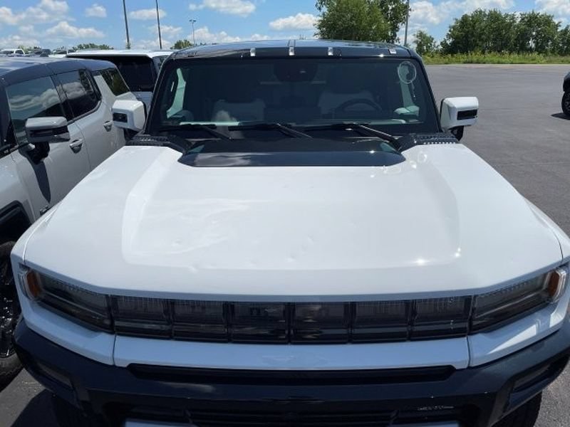 Used 2024 GMC Hummer EV 3X AWD/4WD image 3