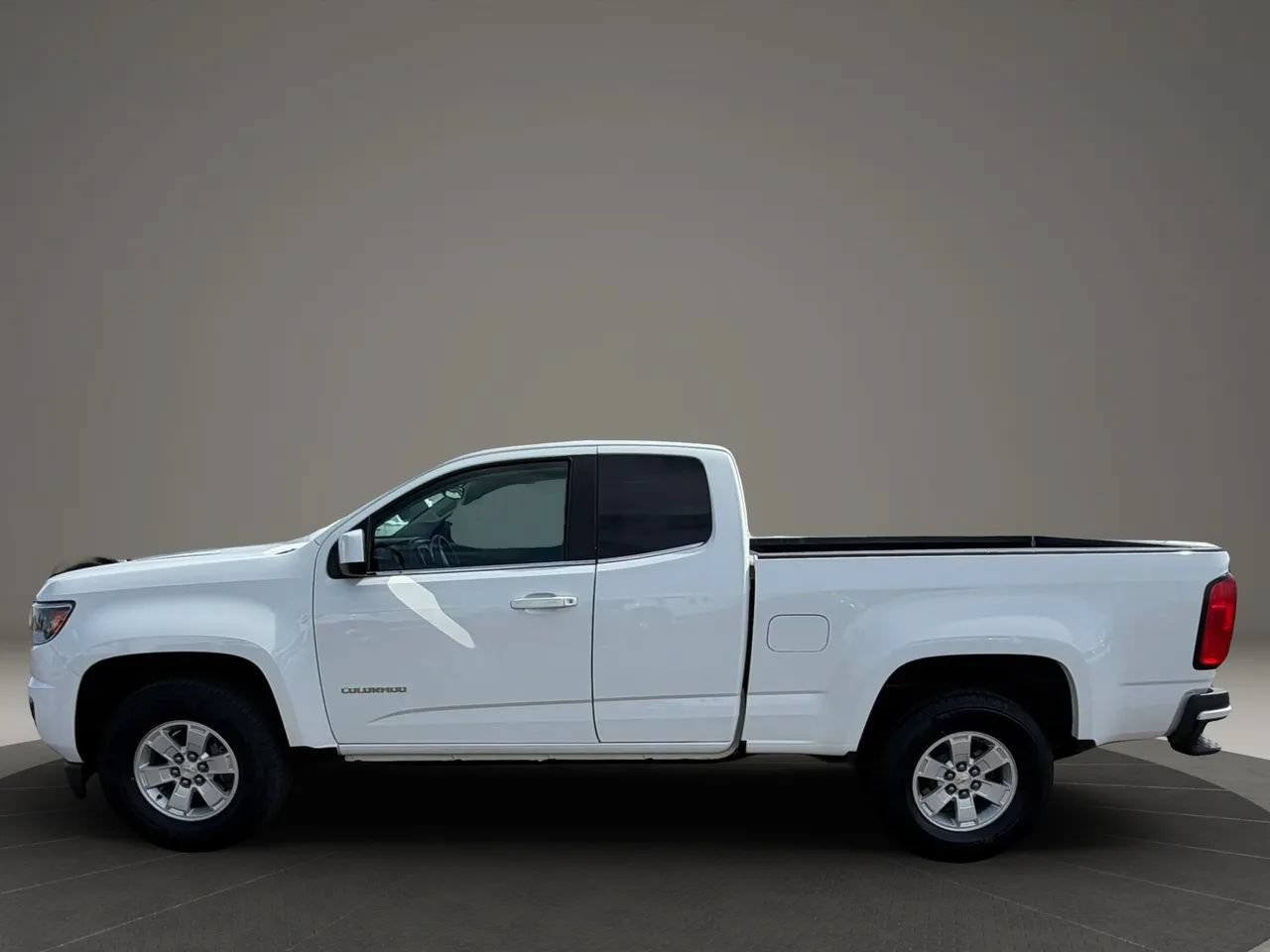 Used 2020 Chevrolet Colorado W/T w/ WT Convenience Package RWD image 3