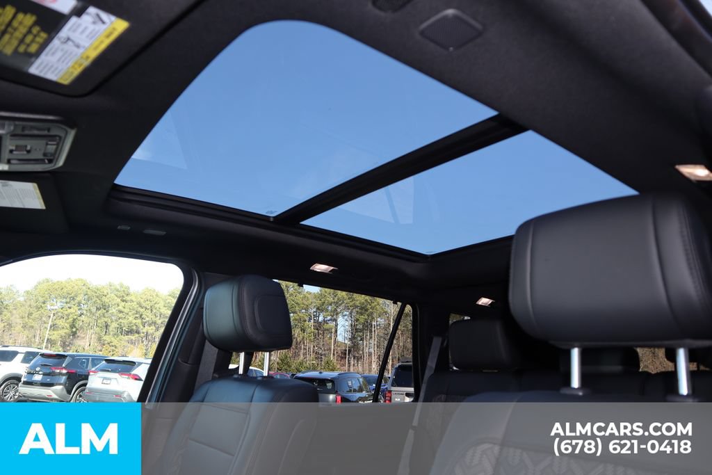 Used 2025 Toyota Sequoia Limited AWD/4WD image 15