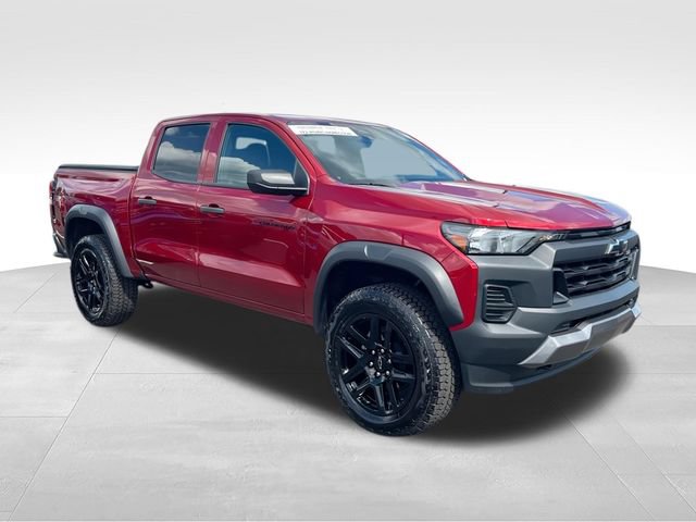 Used 2024 Chevrolet Colorado Trail Boss w/ Advanced Trailering Package AWD/4WD image 2
