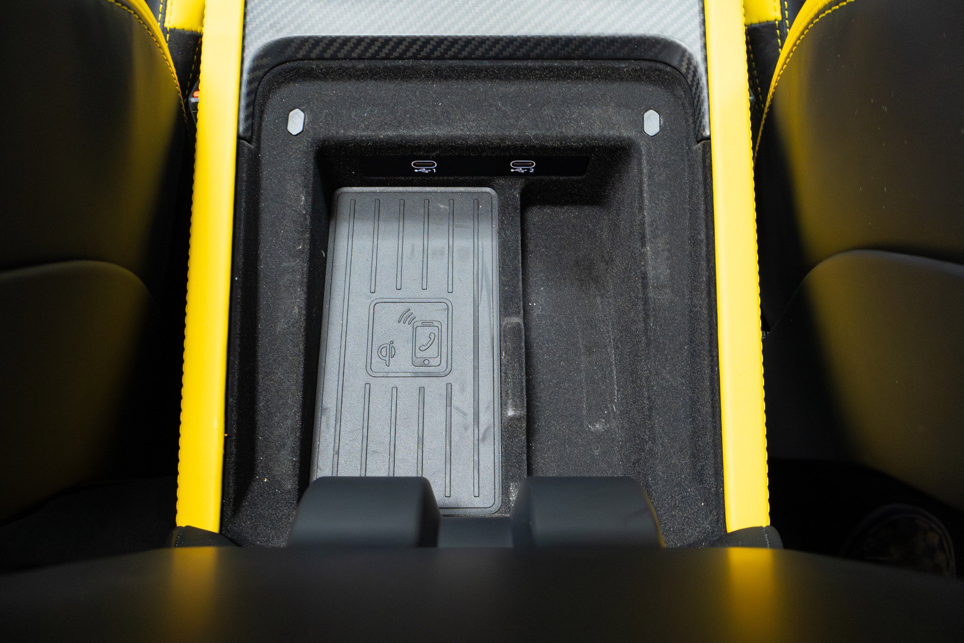 Used 2022 Lamborghini Urus image 37