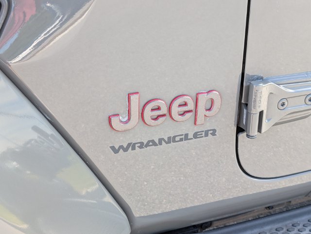 Used 2019 Jeep Wrangler Rubicon AWD/4WD image 10