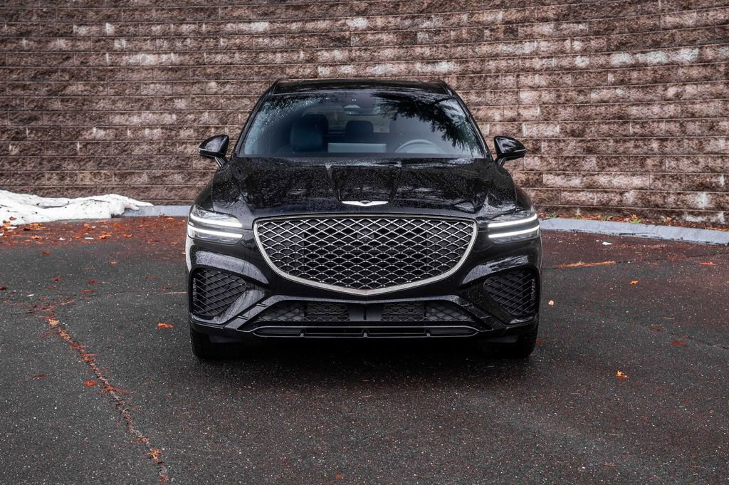 Used 2025 Genesis GV70 3.5T Sport w/ Sport Prestige Package image 2