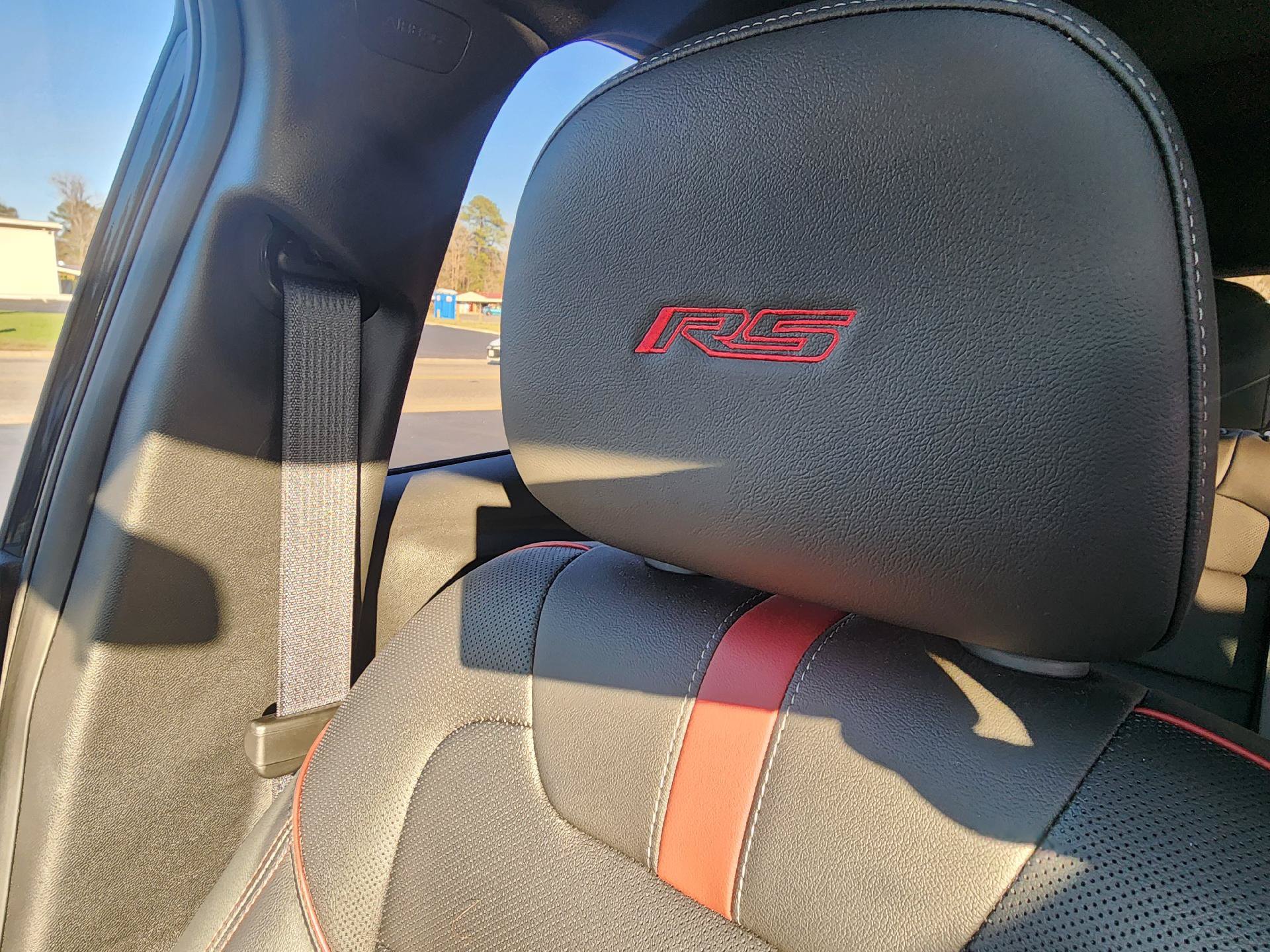 Used 2025 Chevrolet Trax RS w/ Sunroof Package FWD image 19