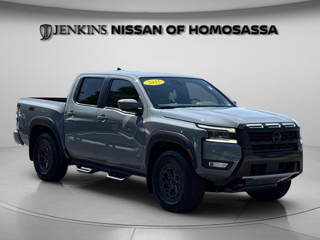 Used 2025 Nissan Frontier PRO-4X w/ Pro Premium Package image 15