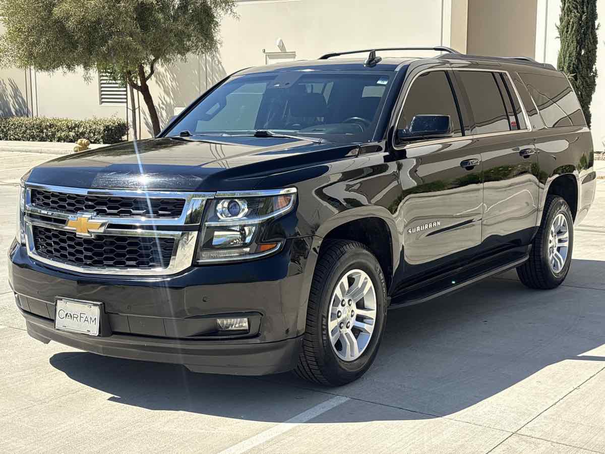 Used 2017 Chevrolet Suburban LT AWD/4WD image 7