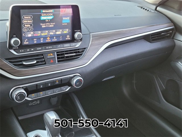 Used 2024 Nissan Altima 2.5 SV image 23