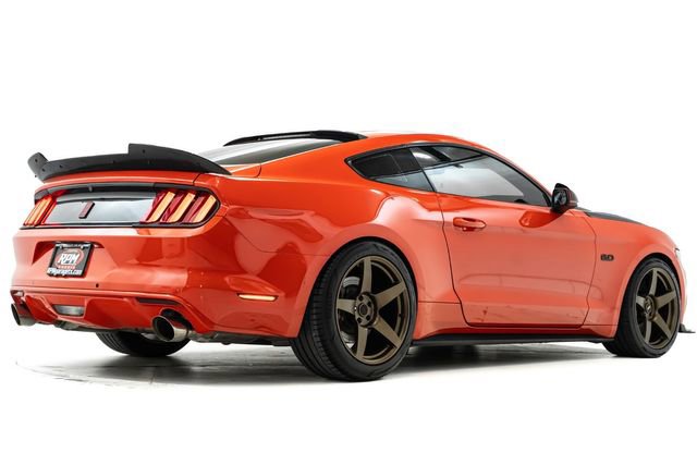 Used 2016 Ford Mustang GT w/ Black Accent Package RWD image 4