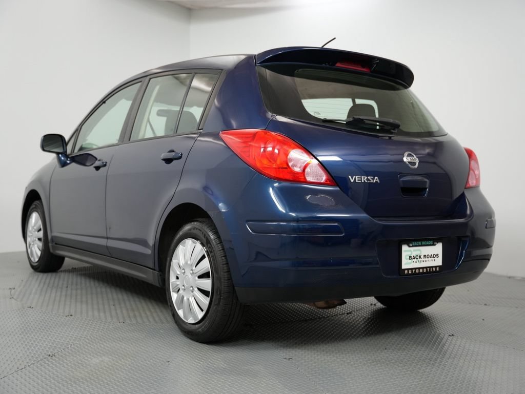 Used 2012 Nissan Versa 1.8 S FWD image 7