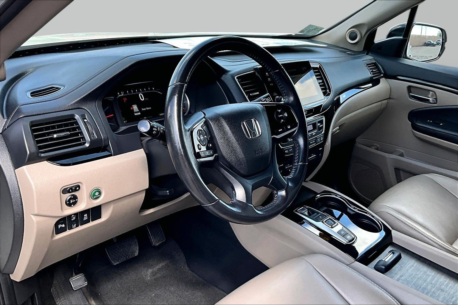 Used 2019 Honda Pilot Touring image 12