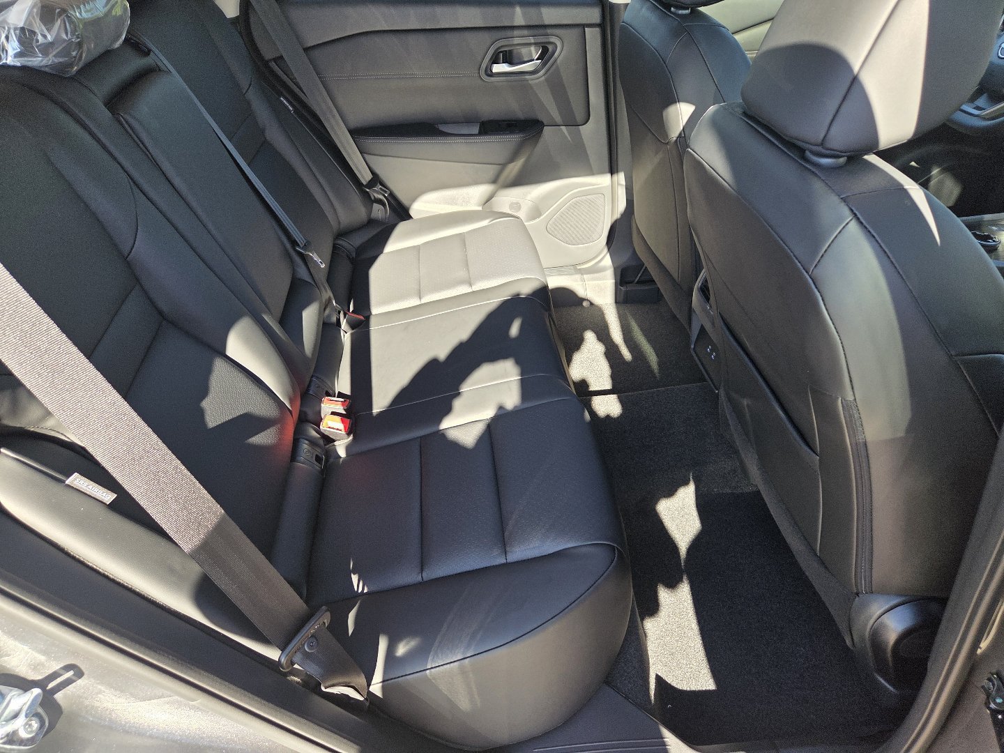 New 2027 Nissan Rogue Dark Armor AWD/4WD image 24