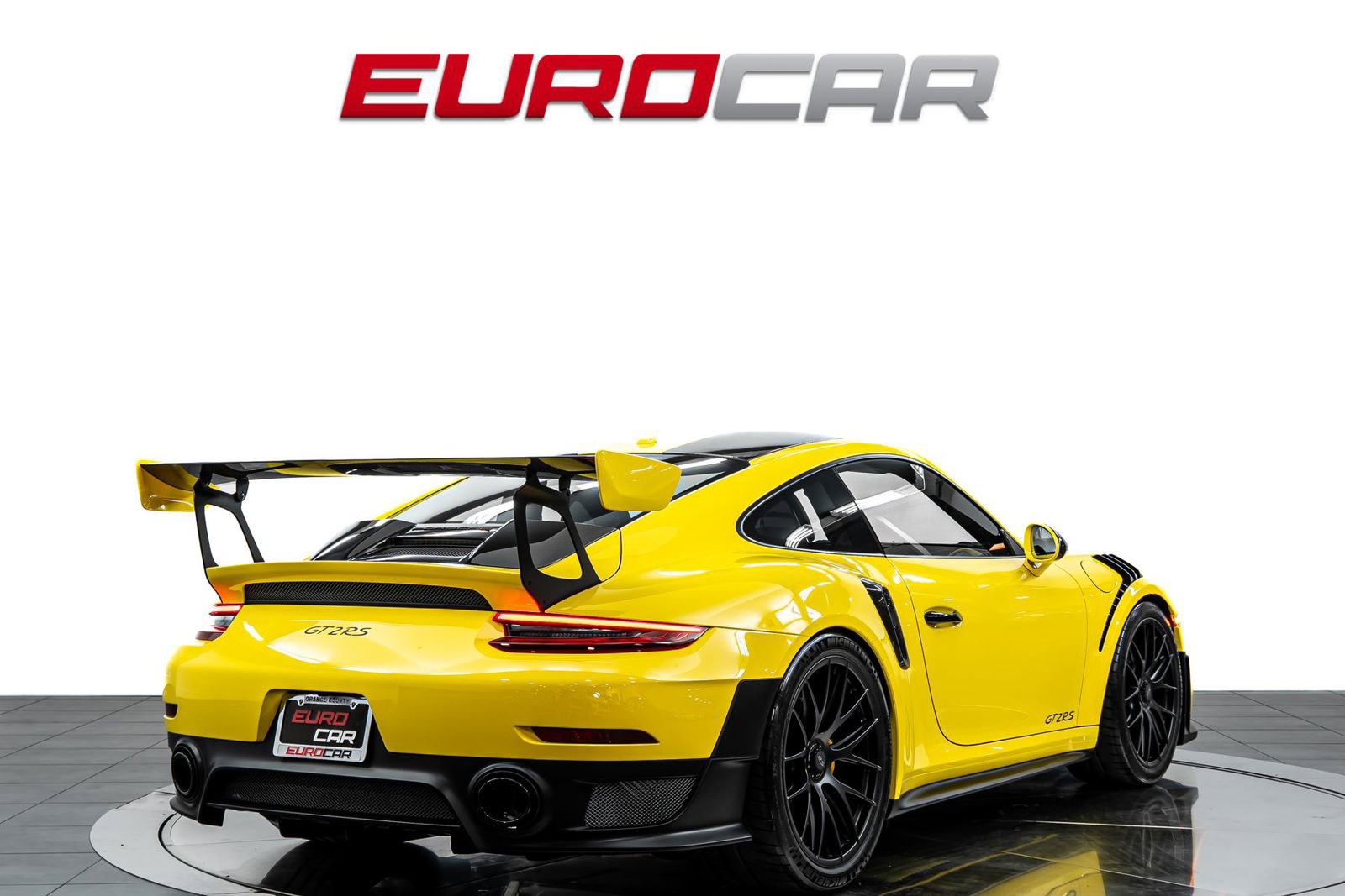 Used 2019 Porsche 911 GT2 RS RWD image 5