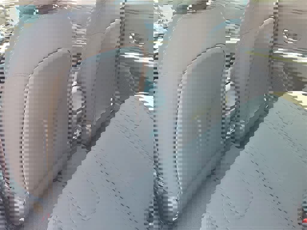 New 2025 Hyundai Elantra Blue image 8