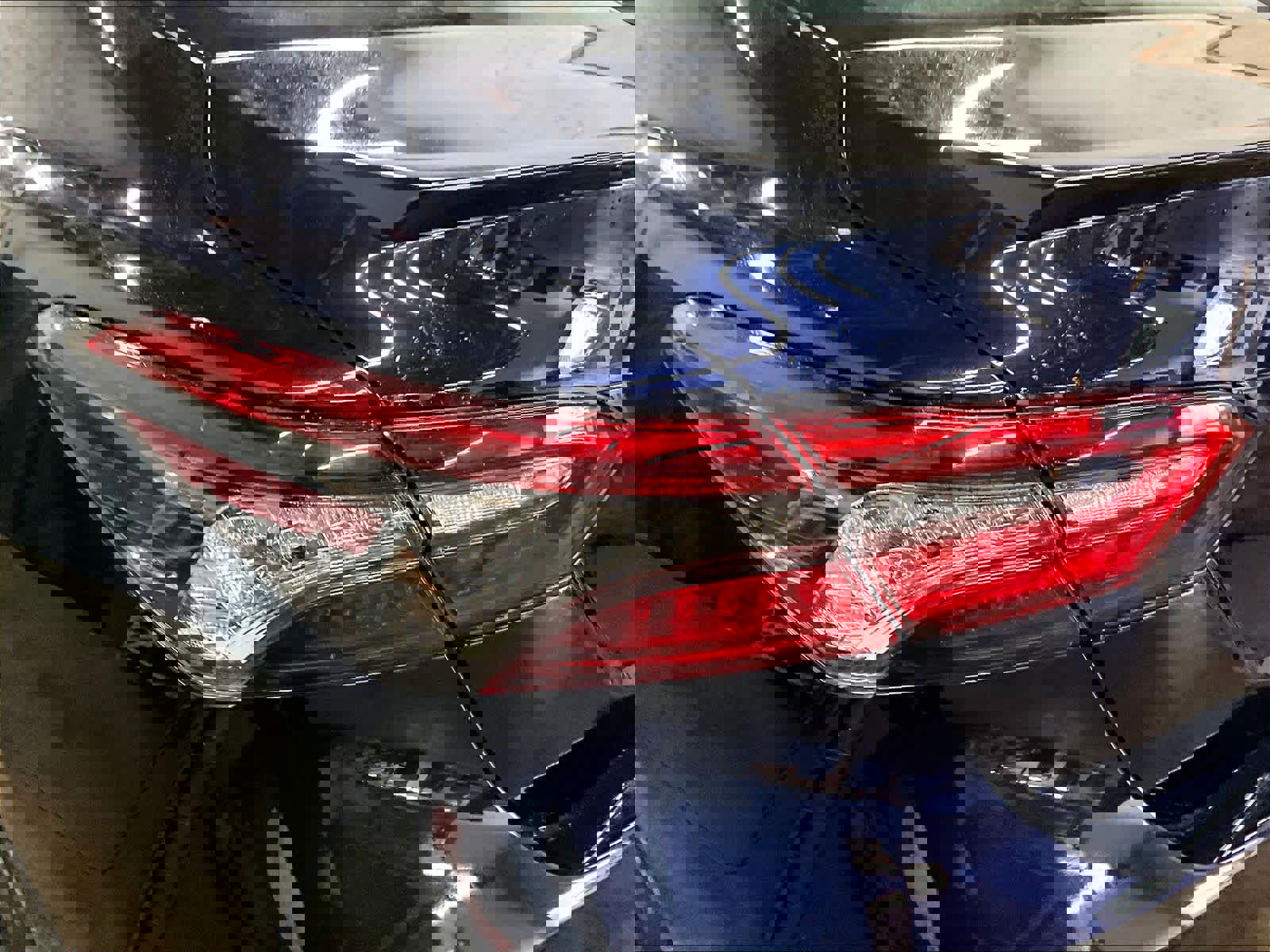 Used 2022 Toyota Camry XSE FWD image 29