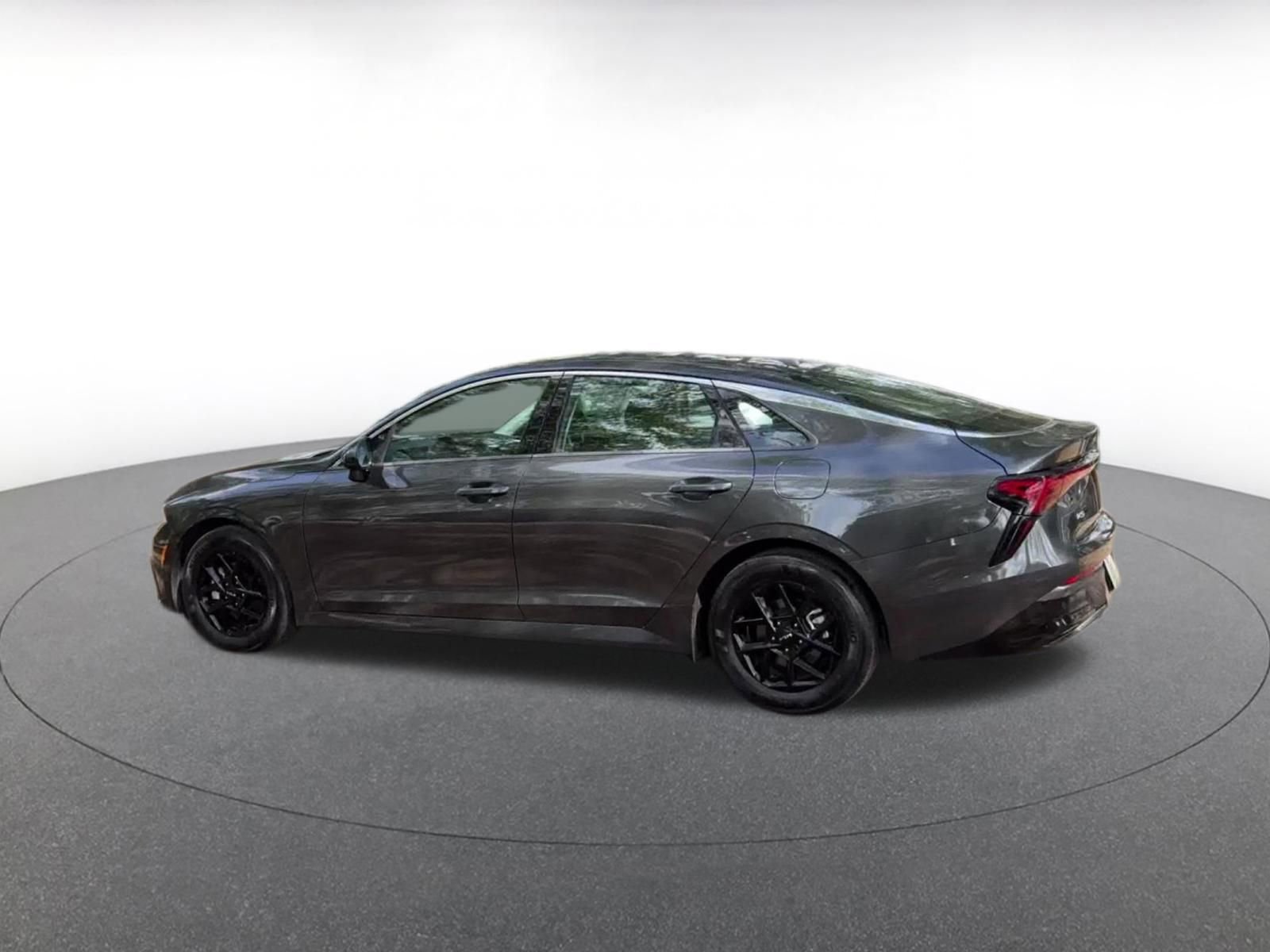 Used 2025 Kia K5 LXS image 11