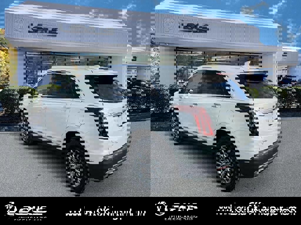 Used 2021 Cadillac XT5 Premium Luxury image 3