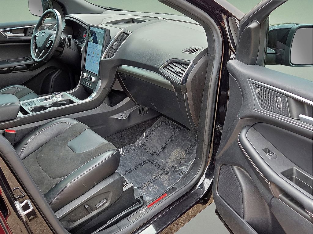 Used 2022 Ford Edge ST w/ Equipment Group 401A AWD/4WD image 11