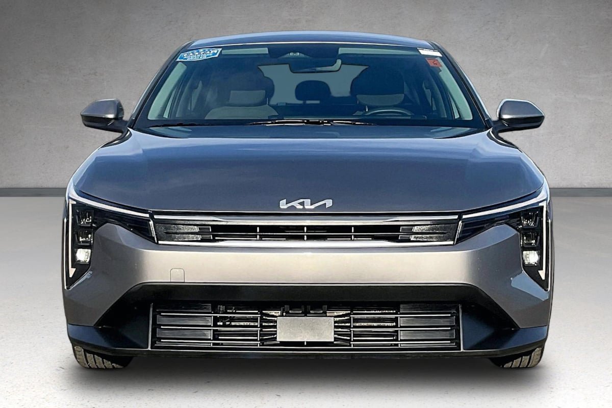 Used 2025 Kia K4 FWD image 3