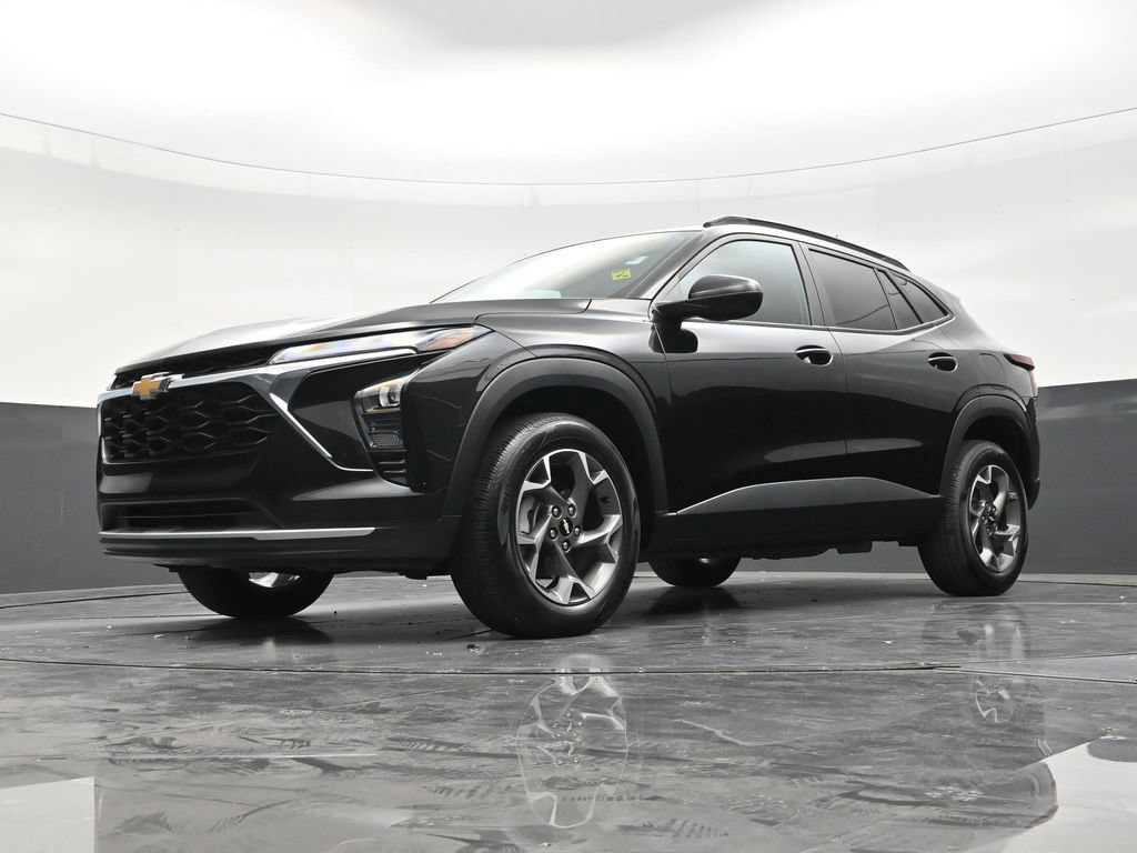 Used 2024 Chevrolet Trax LT FWD image 20