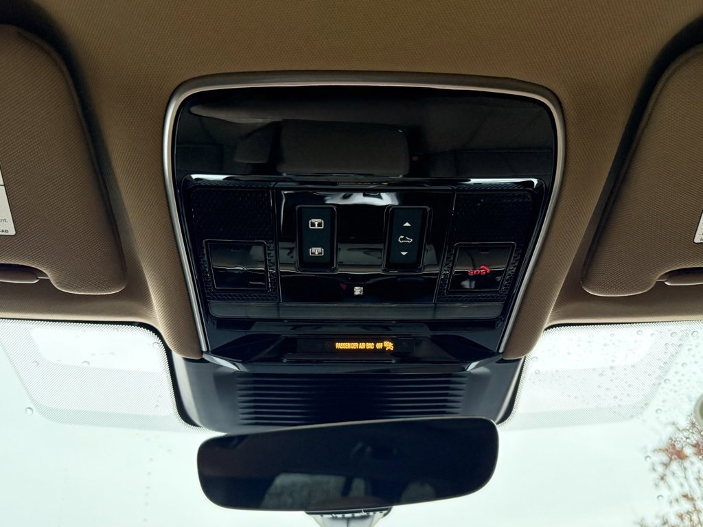 Certified 2023 Land Rover Range Rover SE image 27