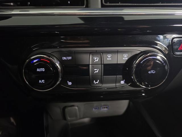 Used 2026 Chevrolet Trax RS w/ Sunroof Package FWD image 15