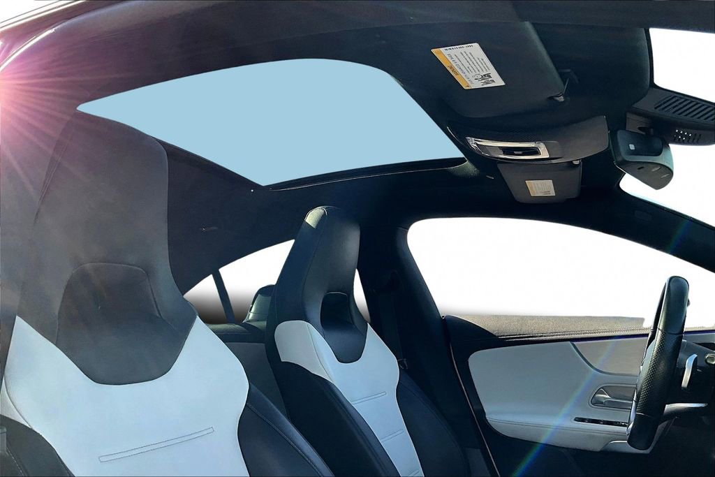 Used 2022 Mercedes-Benz CLA 35 AMG 4MATIC image 29