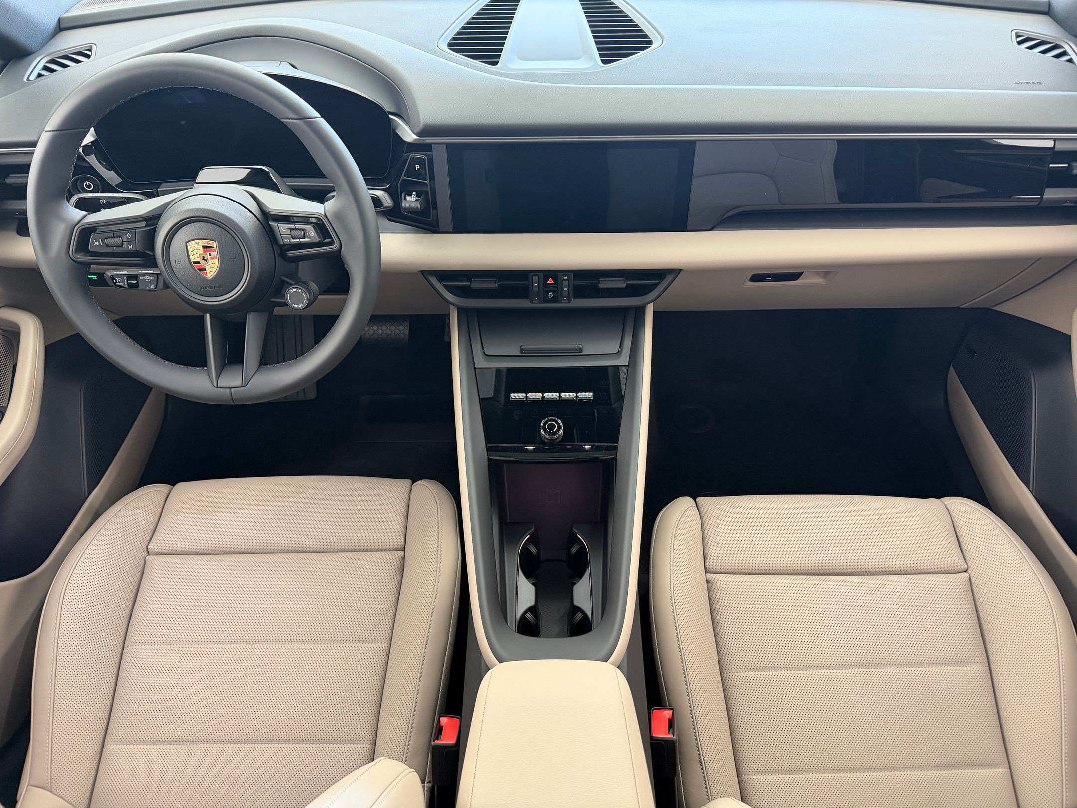 New 2026 Porsche Macan 4 Electric AWD/4WD image 15