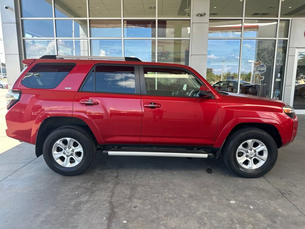 Used 2021 Toyota 4Runner SR5 AWD/4WD image 8